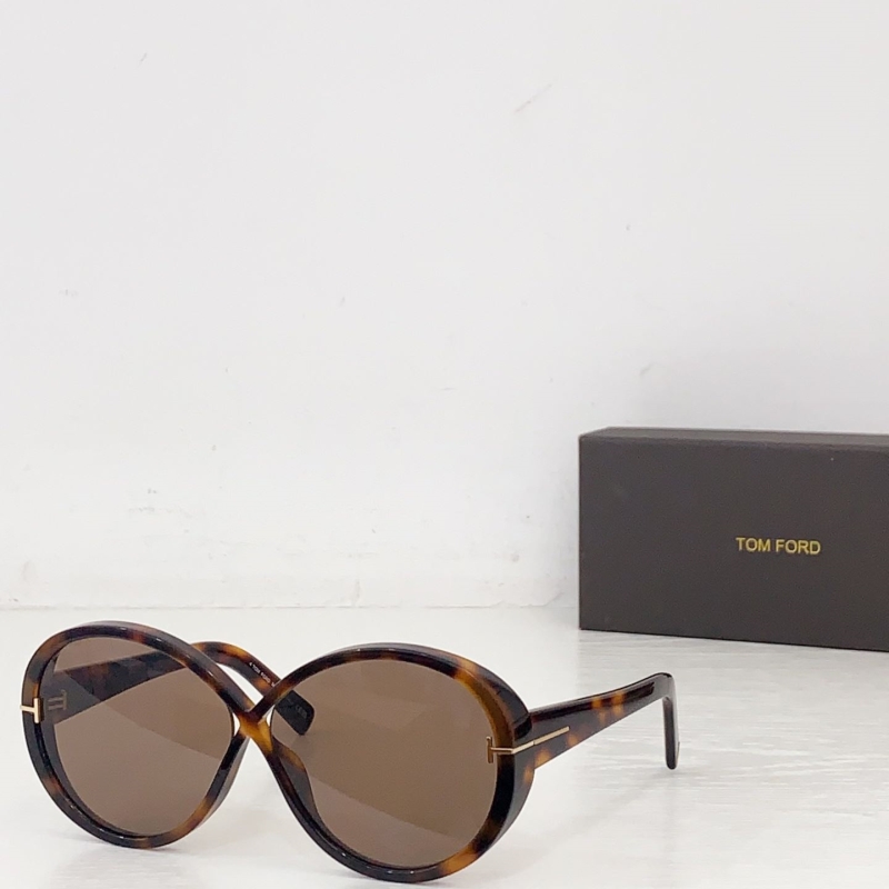 TOM FORD